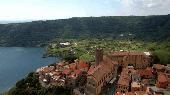 veduta di Nemi