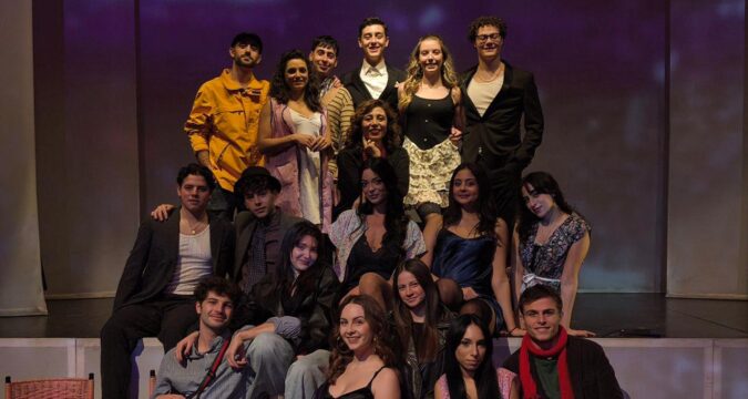 Fringe Festival Napoli: riflettori accesi sui nuovi talenti della scena artistica Fringe Festival Napoli: riflettori accesi sui nuovi talenti della scena artistica