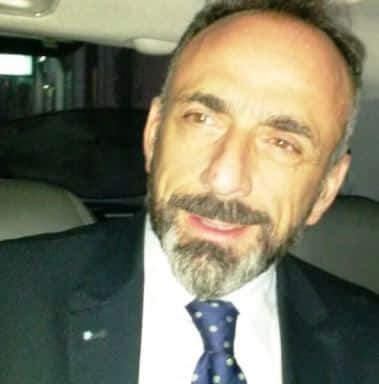 critico-d-arte-paolo-battaglia-la-terra-borgese.jpg