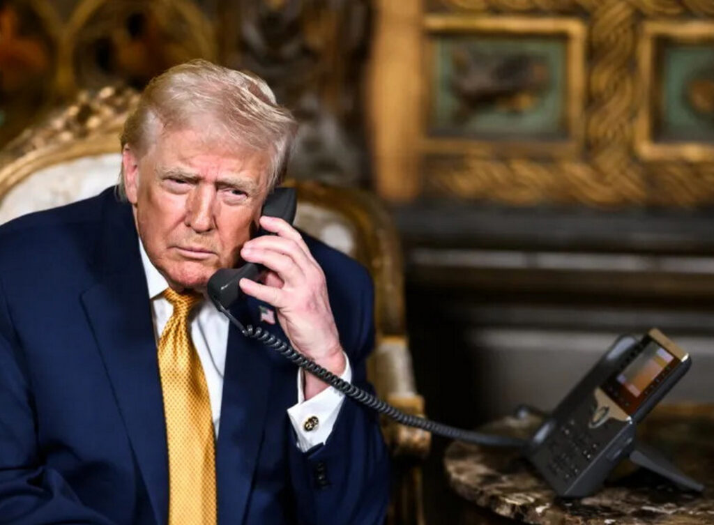 DONALD TRUMP PRESIDENTE USA AL TELEFONO