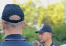ROMA: POLIZIA DI STATO APPONE SIGILLI AD UN ESERCIZIO DI VICINATO AL TUFELLO
