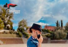 PERSEGUITA L’EX COMPAGNA NONOSTANTE L’ARRESTO: APPLICATO IL BRACCIALETTO ELETTRONICO A UN 54ENNE DOPO LE INDAGINI DEI CARABINIERI