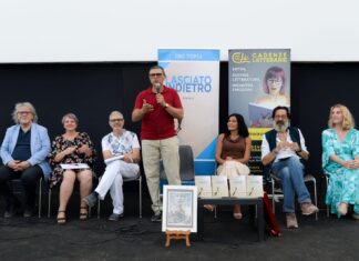 Roma. Cadenze Letterarie cresce, evento più partecipato al CineVillage Dino Tropea e gli ospiti di Cadenze Letterarie sul palco del CineVillage Marconi a Roma