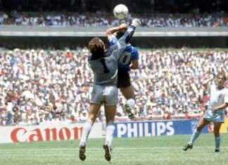 Gol del secolo e ‘Mano de Dios’: il pallone di Argentina-Inghilterra 1986 torna all’asta. La stima è da record